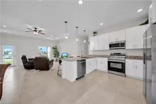 2520 Diplomat Pkwy W, Cape Coral, FL 33993 - Photo 9