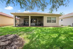 7384 Sika Deer Way, Fort Myers, FL 33966 - Photo 11