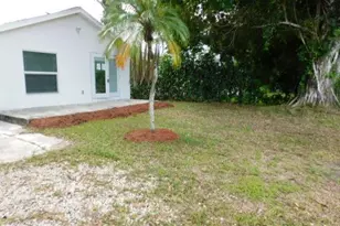 3203 Woodside Ave, Naples, FL 34112 - Photo 3