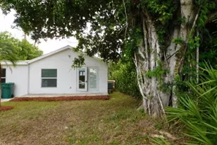 3203 Woodside Ave, Naples, FL 34112 - Photo 5