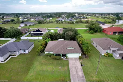 3744 NE 13th Pl, Cape Coral, FL 33909 - Photo 27