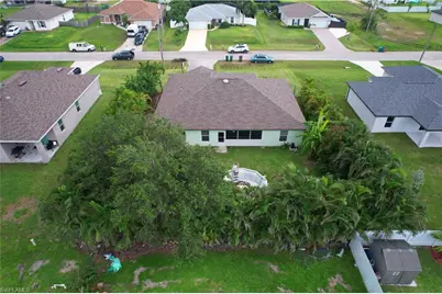 3744 NE 13th Pl, Cape Coral, FL 33909 - Photo 35