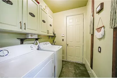 118 SW 21st Ter, Cape Coral, FL 33991 - Photo 27