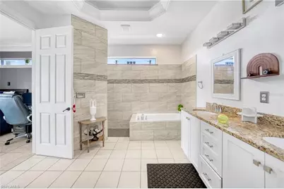 118 SW 21st Ter, Cape Coral, FL 33991 - Photo 17