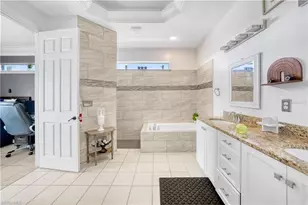 118 SW 21st Terrace, Cape Coral, FL 33991 - Photo 17