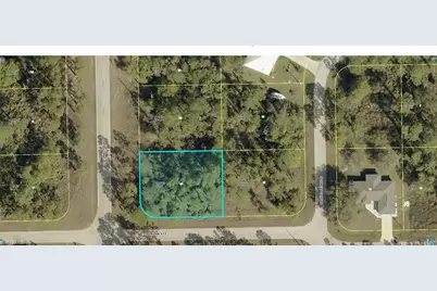 211 Columbus Blvd, Lehigh Acres, FL 33974 - Photo 1