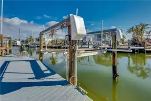 14 Nancy Ln, Fort Myers Beach, FL 33931 - Photo 19