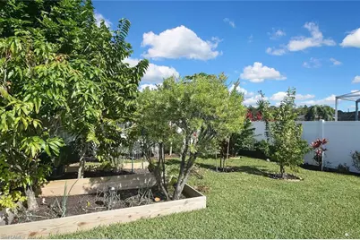 725 Milwaukee Blvd, Lehigh Acres, FL 33974 - Photo 37