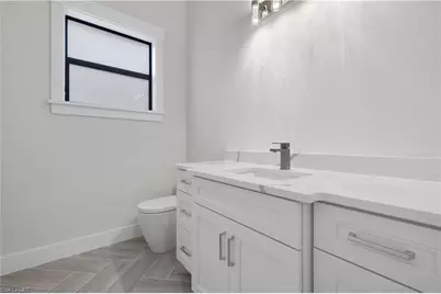 1422 Mohawk Pkwy, Cape Coral, FL 33914 - Photo 23