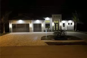 1422 Mohawk Pkwy, Cape Coral, FL 33914 - Photo 39