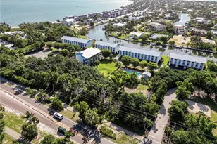 1250 Tennisplace Ct, Sanibel, FL 33957 - Photo 23