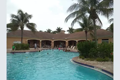 2447 Laurentina Ln, Cape Coral, FL 33909 - Photo 5