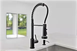 1020 Carroll St E, Lehigh Acres, FL 33974 - Photo 9