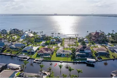 5638 Riverside Dr, Cape Coral, FL 33904 - Photo 17