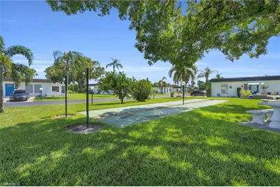 14 Temple Ct, Lehigh Acres, FL 33936 - Photo 29