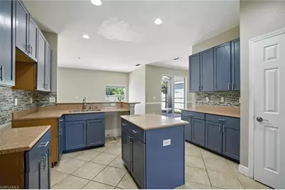 9010 Gladiolus Preserve Cir, Fort Myers, FL 33908 - Photo 11