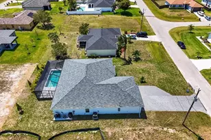 1021 NW 13th Ave, Cape Coral, FL 33993 - Photo 37