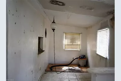 2849 Price Ave, Fort Myers, FL 33916 - Photo 3