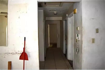 2849 Price Ave, Fort Myers, FL 33916 - Photo 5