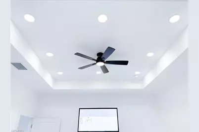 646 Camilla St E, Lehigh Acres, FL 33974 - Photo 23