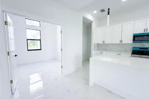 646 Camilla St E, Lehigh Acres, FL 33974 - Photo 7