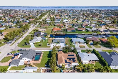 3405 SE 16th Pl, Cape Coral, FL 33904 - Photo 5