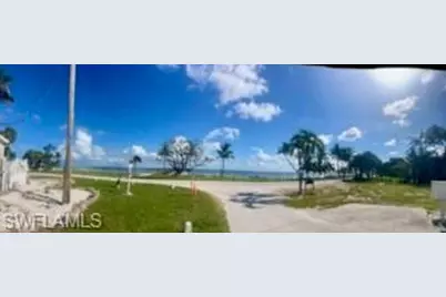 16988 Captains Dr, Bokeelia, FL 33922 - Photo 17