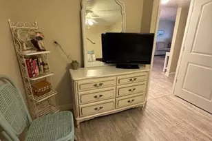 1828 Pine Valley Dr, Fort Myers, FL 33907 - Photo 9