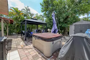 712 SE 8th St, Cape Coral, FL 33990 - Photo 45