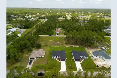 2814 39th St W, Lehigh Acres, FL 33971 - Photo 25