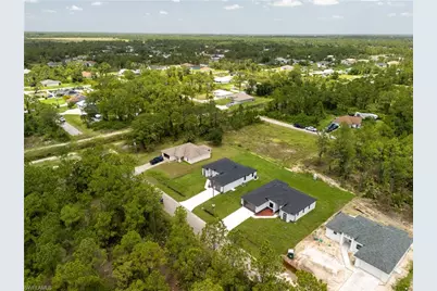 2814 39th St W, Lehigh Acres, FL 33971 - Photo 27