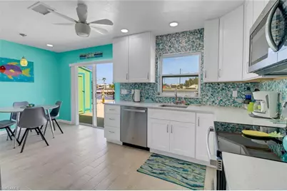 2567 Cay Cv, Matlacha, FL 33993 - Photo 17