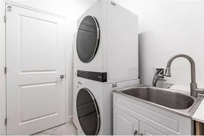 9128 Leatherwood Loop, Lehigh Acres, FL 33936 - Photo 35