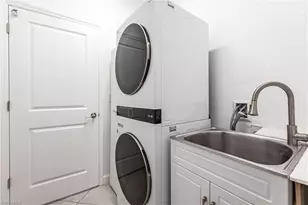 9128 Leatherwood Loop, Lehigh Acres, FL 33936 - Photo 35