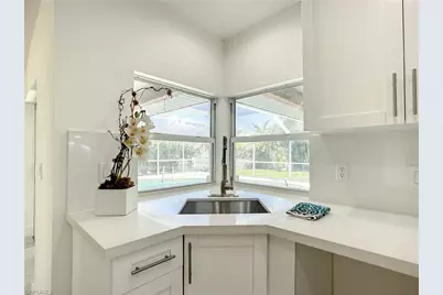 6049 Perthshire Ln, Fort Myers, FL 33908 - Photo 9