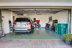 2073 Fairmont Ln, Naples, FL 34120 - Photo 37