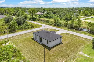 607 E 8th St, Lehigh Acres, FL 33972 - Photo 27