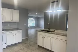 822 SE 6th Ct, Cape Coral, FL 33990 - Photo 23