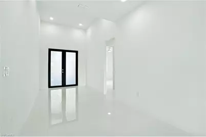 2725 Embers Pkwy W, Cape Coral, FL 33993 - Photo 3