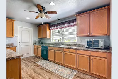 607 Tropicana Pkwy W, Cape Coral, FL 33993 - Photo 15