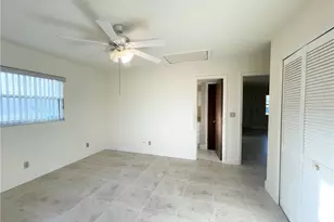 615 SE 14th Terrace, Cape Coral, FL 33990 - Photo 7