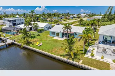 2708 Mangrove St, Saint James City, FL 33956 - Photo 5