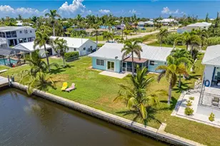 2708 Mangrove St, Saint James City, FL 33956 - Photo 5