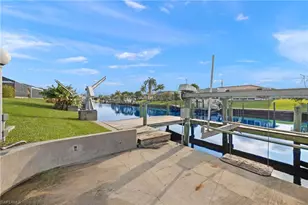 2236 SE 27th St, Cape Coral, FL 33904 - Photo 7