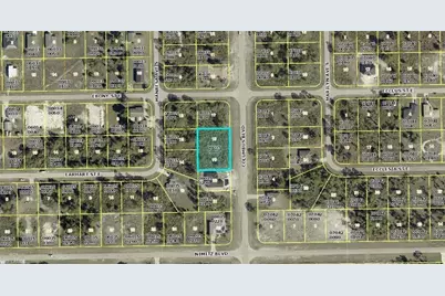 952 Columbus Blvd S, Lehigh Acres, FL 33974 - Photo 1