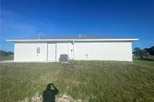 8050 Salem Cir, Labelle, FL 33935 - Photo 5