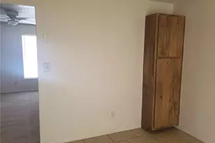 622 SE 13th Ct, Cape Coral, FL 33990 - Photo 9