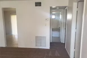 622 SE 13th Ct, Cape Coral, FL 33990 - Photo 3