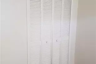 622 SE 13th Ct, Cape Coral, FL 33990 - Photo 11