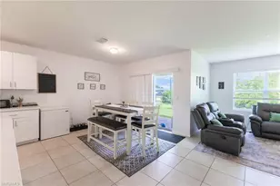 303 NE 6th St, Cape Coral, FL 33909 - Photo 9